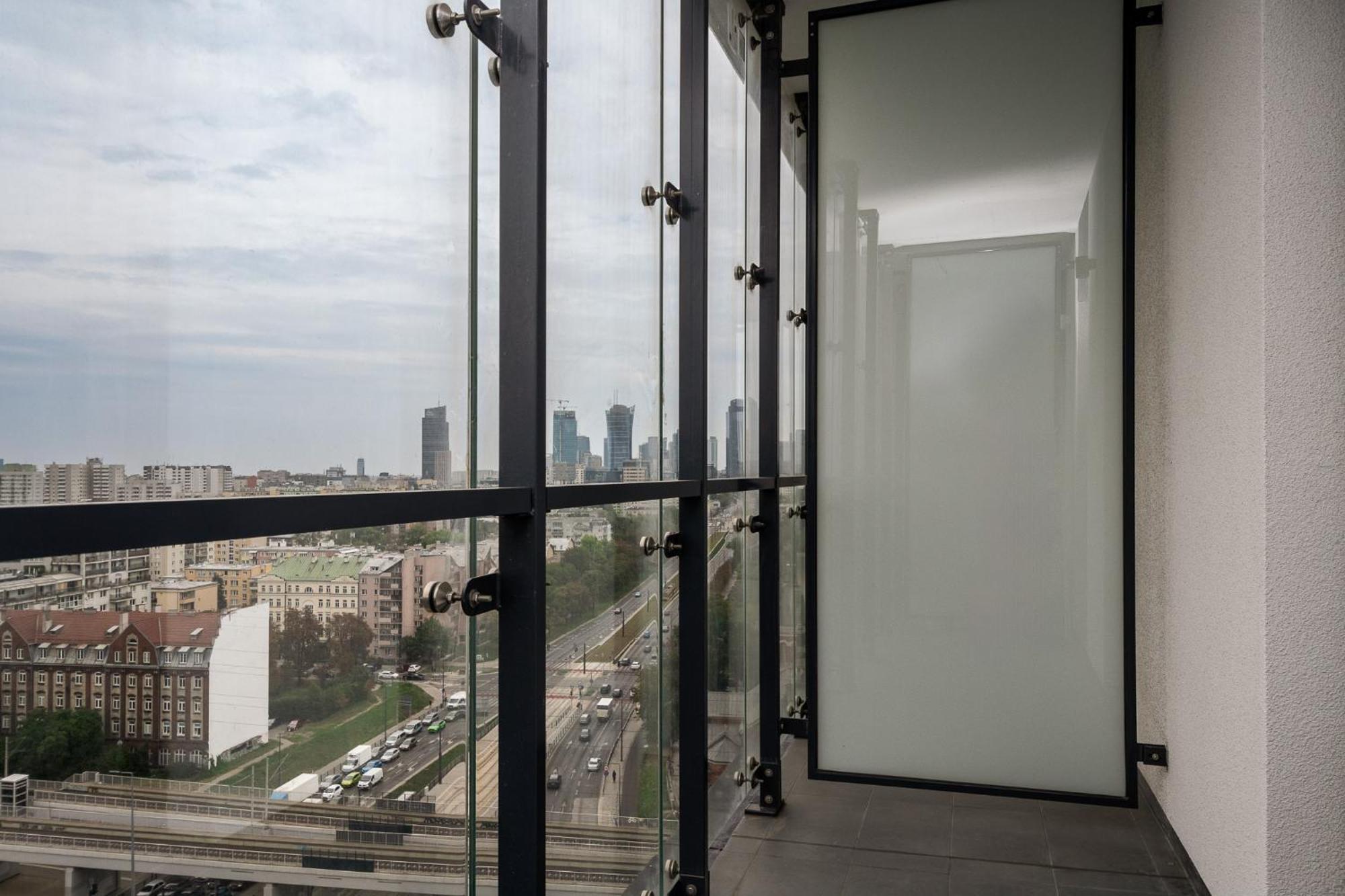 Kasprzaka 29 Bliska Wola Tower By Perfect Apart وارسو المظهر الخارجي الصورة