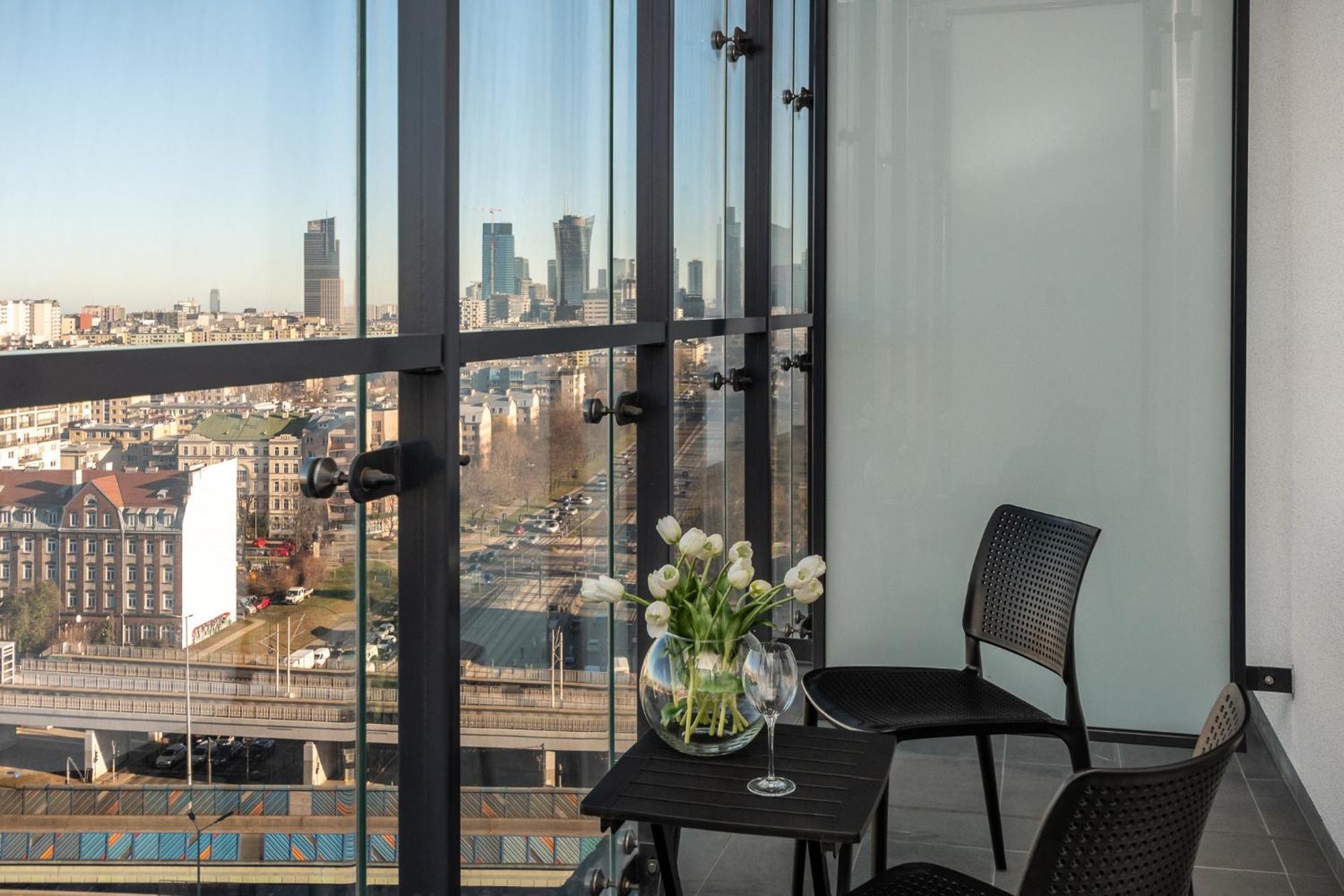 Kasprzaka 29 Bliska Wola Tower By Perfect Apart وارسو المظهر الخارجي الصورة