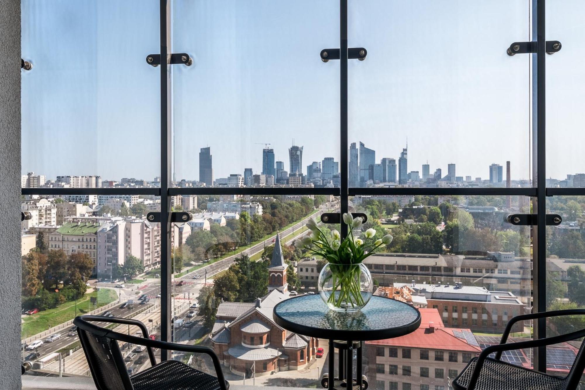 Kasprzaka 29 Bliska Wola Tower By Perfect Apart وارسو المظهر الخارجي الصورة
